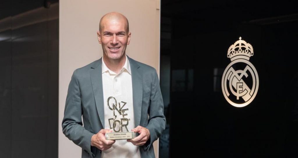 Zinedine Zidane, élu meilleur entraineur Onze d'Or 2021