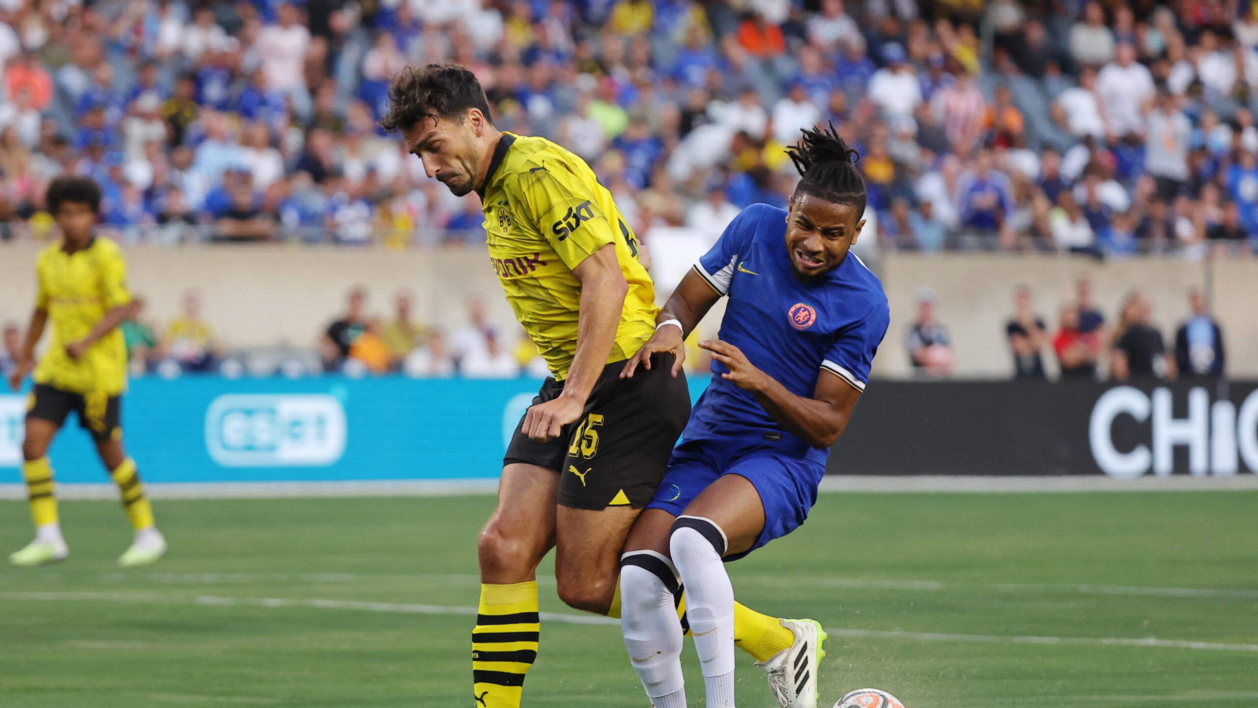 Chelsea Worried as Christopher Nkunku Suffers Knee Injury: Potential Impact on Upcoming Season